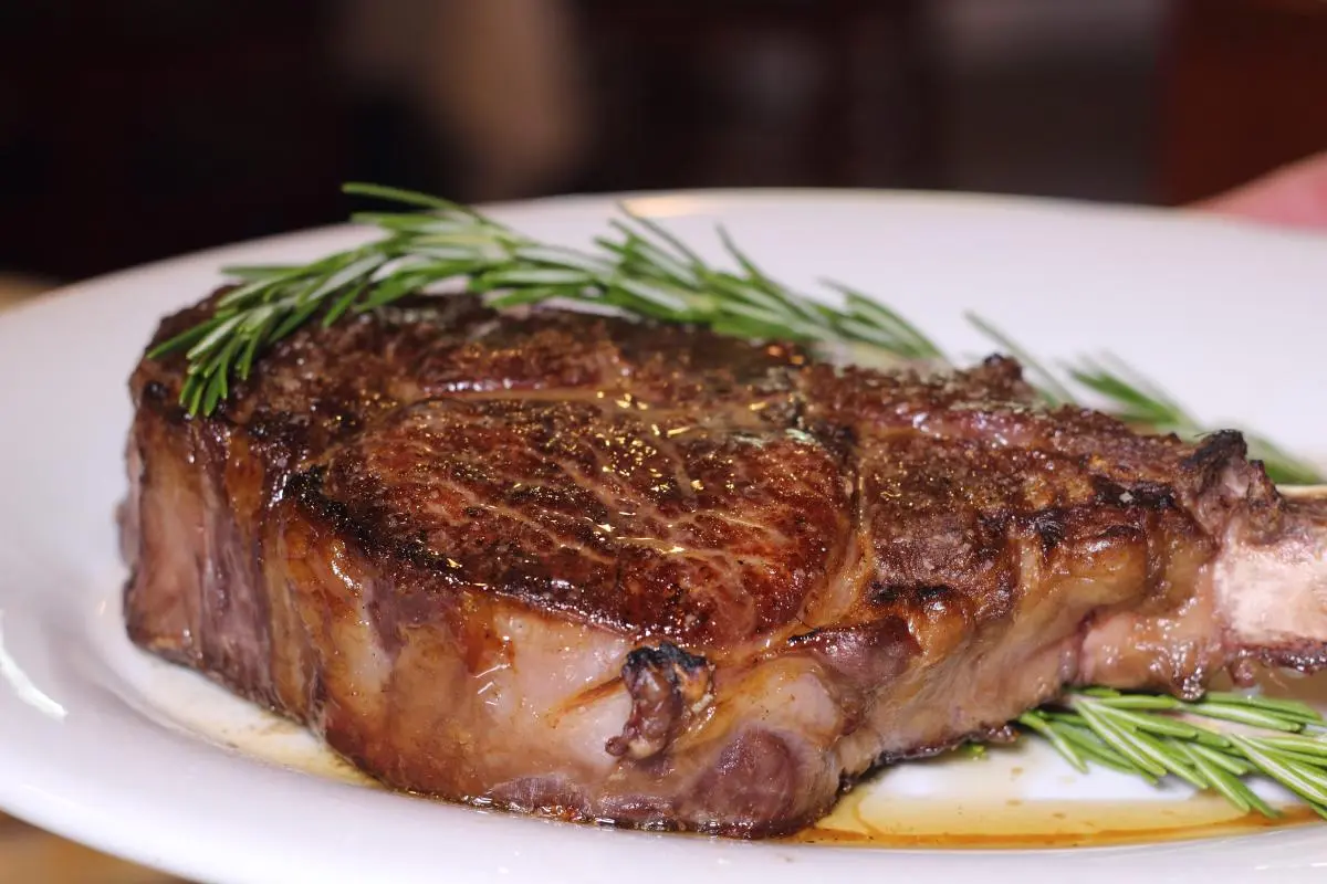 Lenny's Seafood & Steakhouse